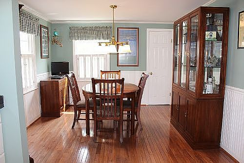 4th image of 53 Wilkshire Pl