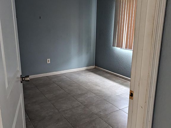 4th image of 8468 San Pablo Ave