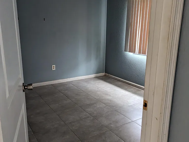 8468 San Pablo Ave — Photo 4