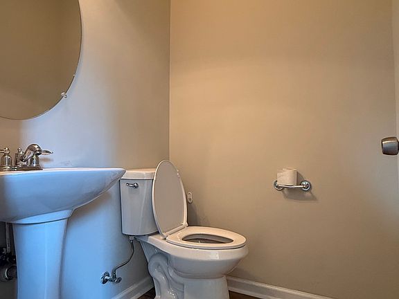 4th image of 1318 Loowit Falls Way