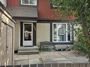 18277 84th Ave NW, Edmonton, AB T5T1T7