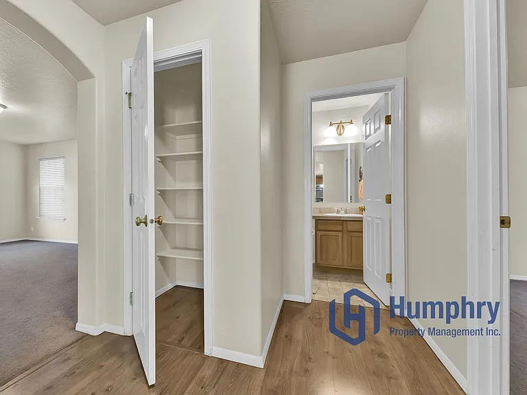 3956 E Granger Dr — Photo 23