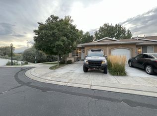 9698 S Villa Springs Cv, South Jordan, UT 84070
