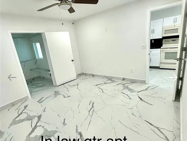 112 Memorial Dr — Photo 11
