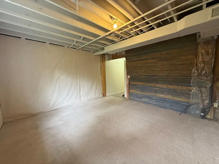 1080 E Elgin Ave — Photo 30