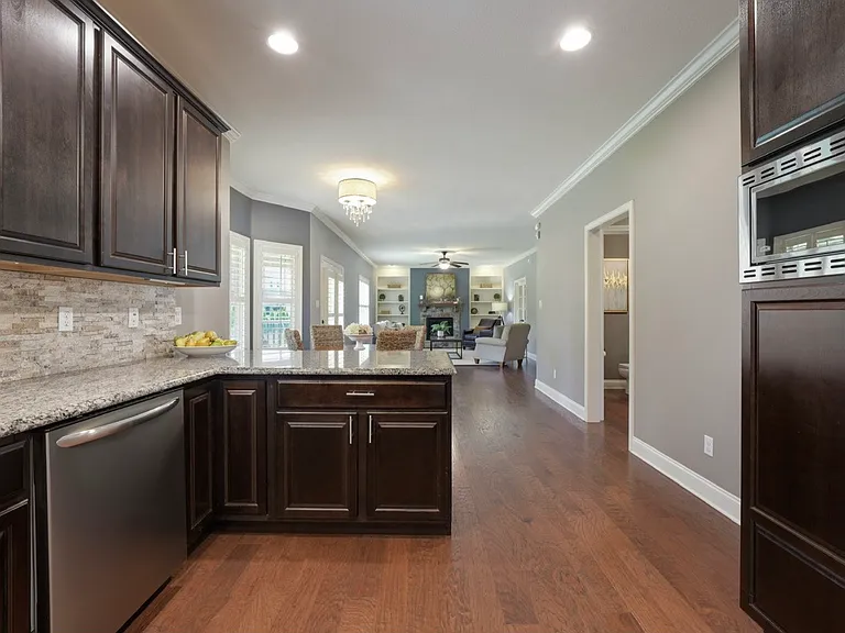 12306 Blacksburg Ln — Photo 5