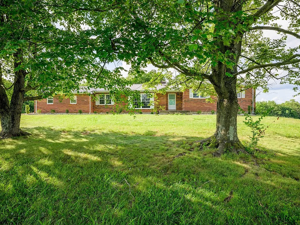 237 Stratmoor Dr