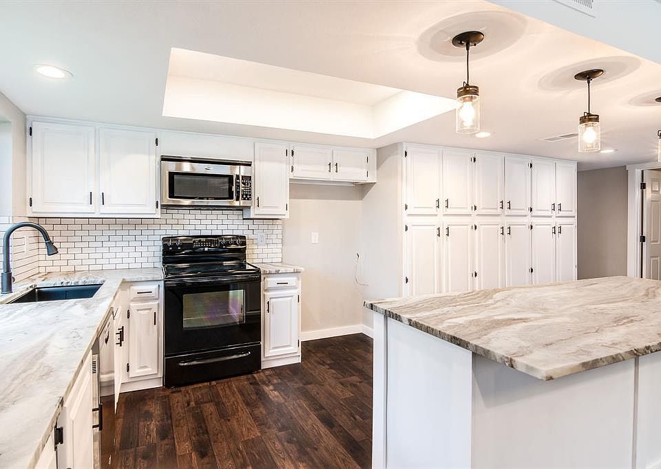 1st image of 1702 Redbird Cir