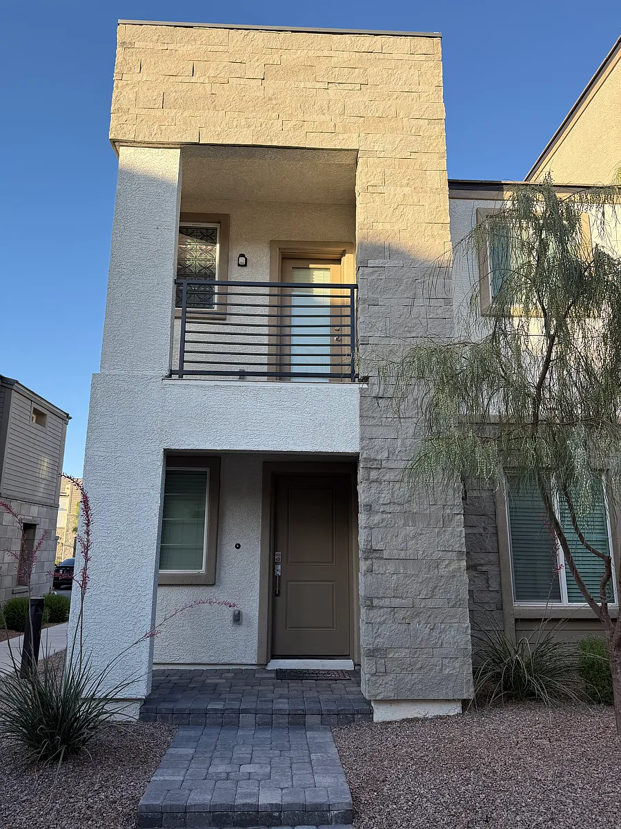 Building Photo - 885 Almandine Pl