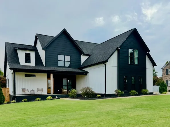 2002 Marietta Ave, Muscle Shoals, AL 35661