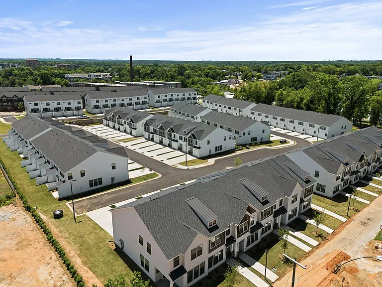 Northside Townhomes — Photo 36
