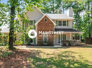 10972 Clearwater Dr, Hampton, GA 30228