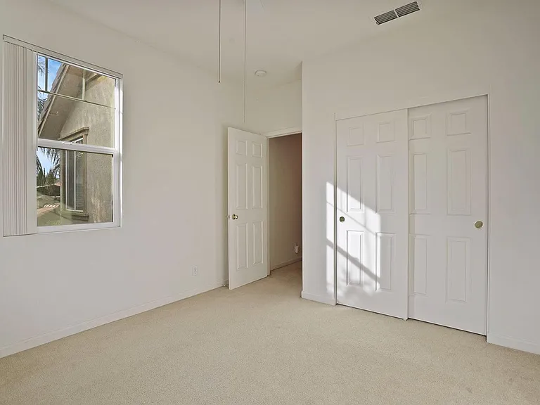 2390 Gibralter Ln — Photo 23