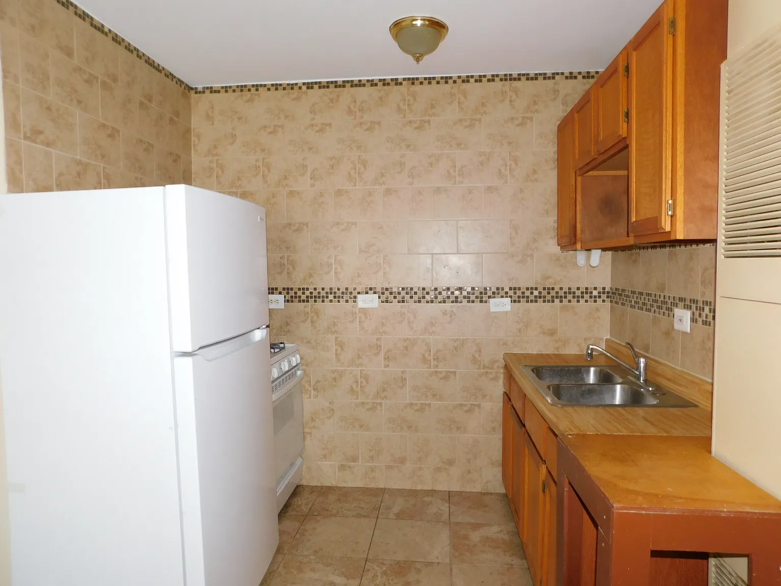 Studio, 375 sqft, $1,125 — Photo 3