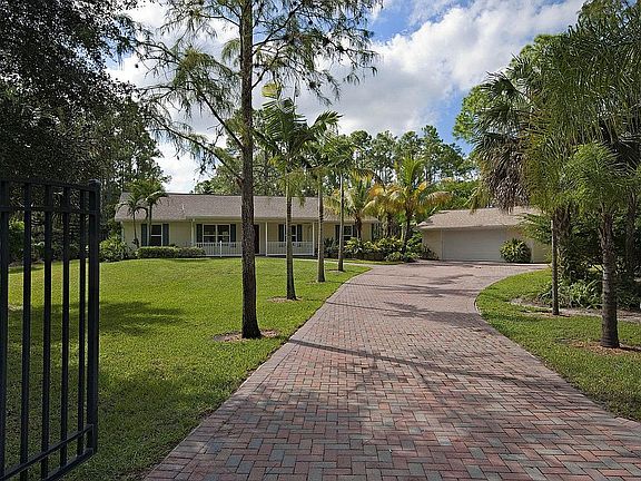 2nd image of 6040 Golden Oaks Ln