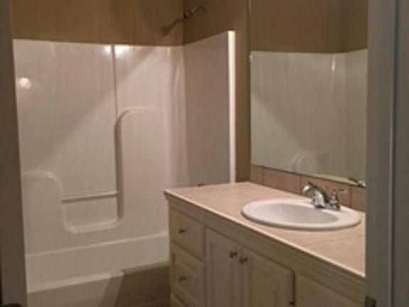 4th image of 12500 Old Hammond Hwy APT L2