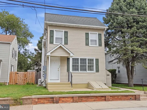 228 Washington St, Morrisville, PA 19067