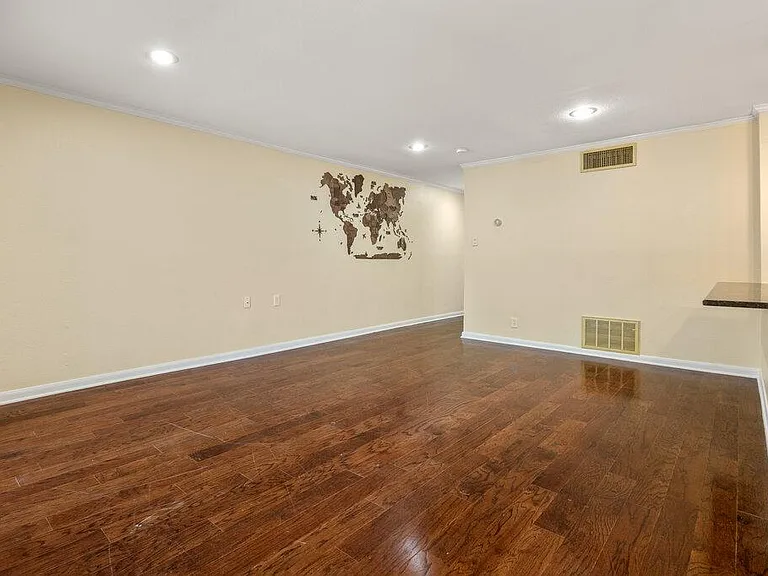100 Lorenz Rd — Photo 6
