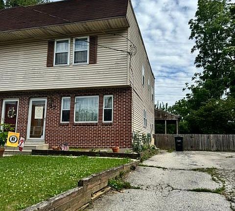 3rd image of 27 S Woodland Ave