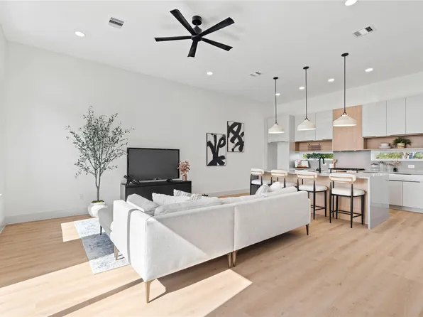 5507 Hershe St, Houston, TX 77020