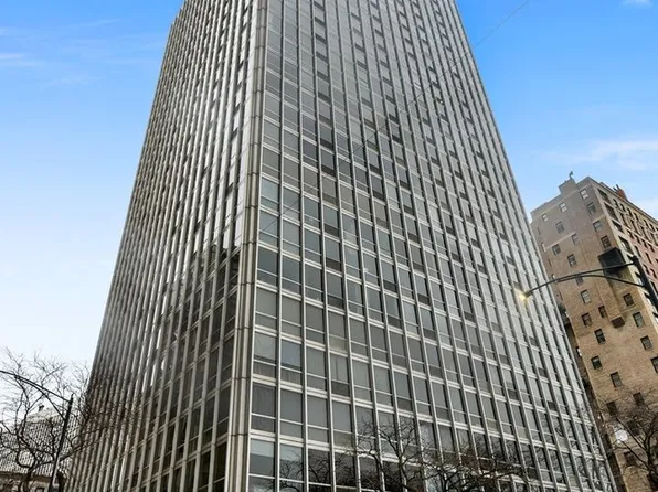 2400 N Lakeview Ave, Chicago, IL