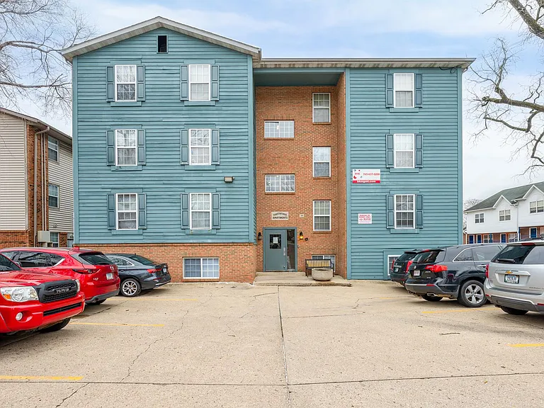Southfork Apartments — Photo 22