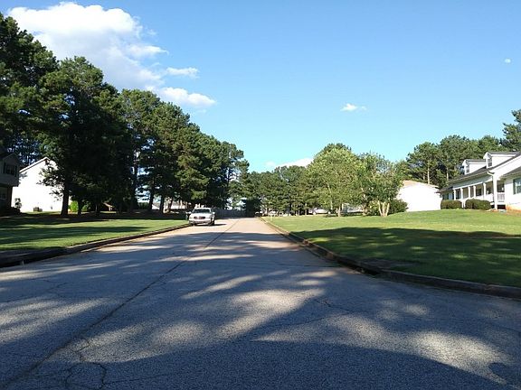 4th image of 900 Alexander Hamilton Dr