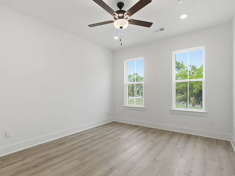 124 Nearwater Pl #5 — Photo 16
