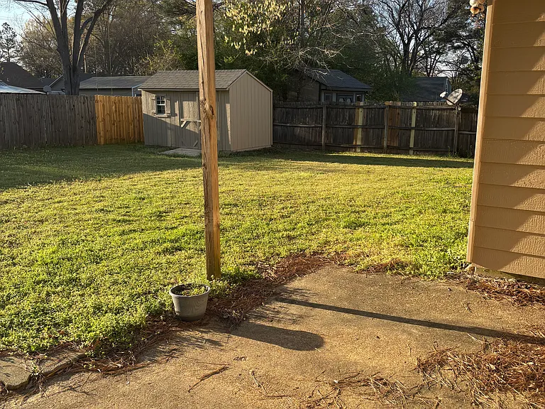 319 S Mount Pleasant Rd — Photo 16