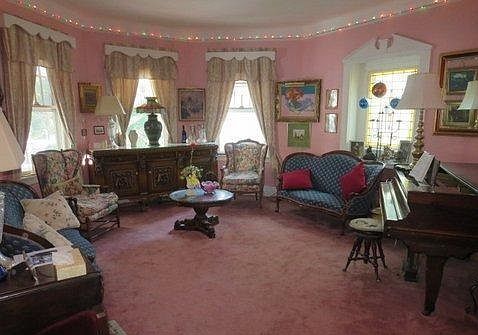 5th image of 124 Tysen St