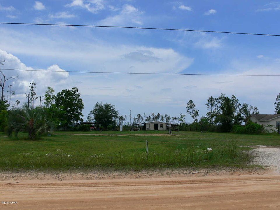 1st image of 207 Elm Way
