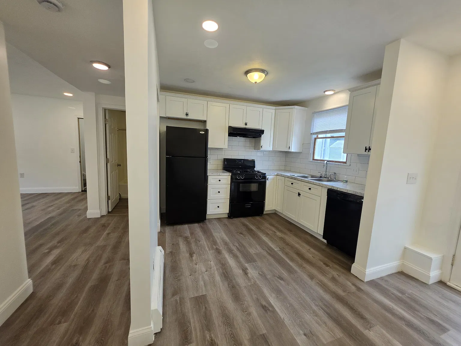 1 bed, 750 sqft, $1,725 — Photo 2