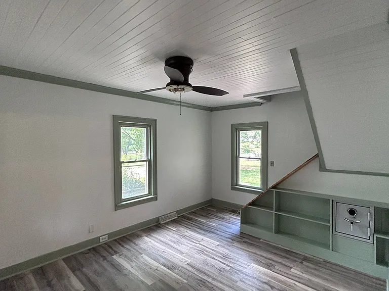 2170 Prospect Ave — Photo 8
