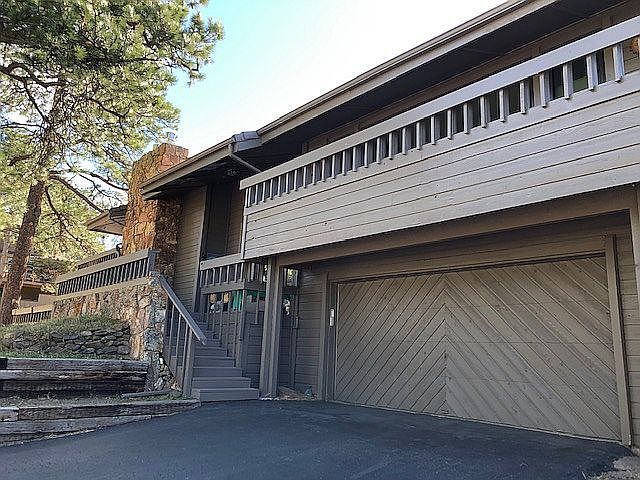 2nd image of 1298 Pomegranate Ln