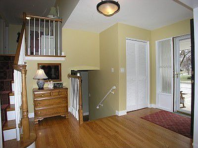 2nd image of 900 N Waiola Ave