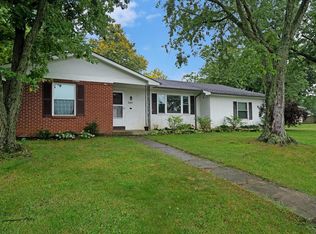 2569 Parlin Dr, Grove City, OH 43123