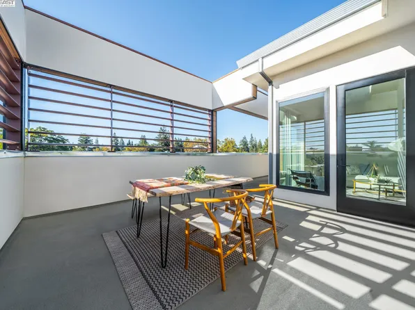 3877 El Camino Real 6, Palo Alto, CA 94306