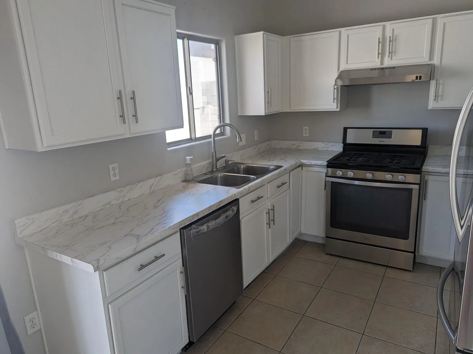 4 bed, 1329 sqft, $1,850 — Photo 4