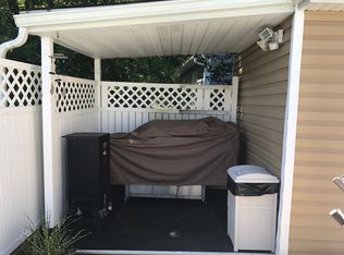 1724 Burrsville Rd, Brick, NJ 08724