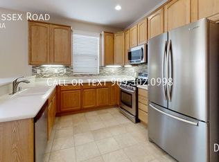 916 Essex Rd, Beaumont, CA 92223