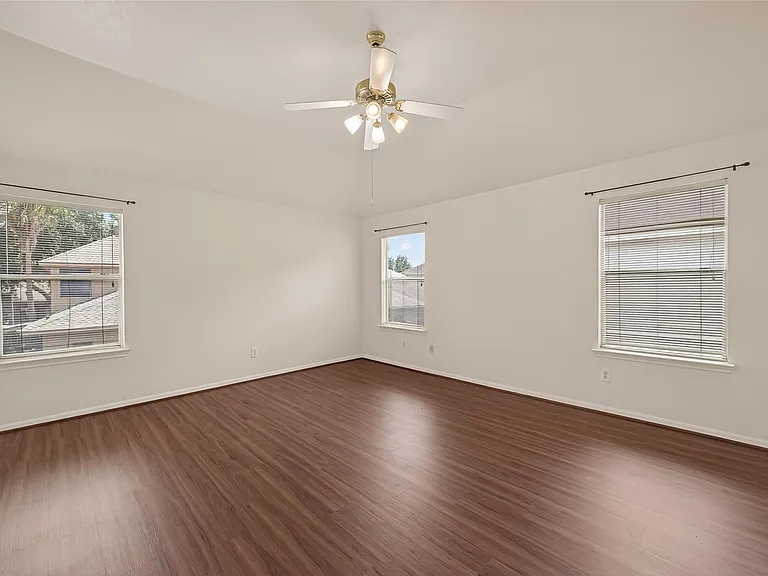 15903 Timber Chase Dr — Photo 31