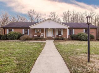 601 Azalea Ln, China Grove, NC 28023