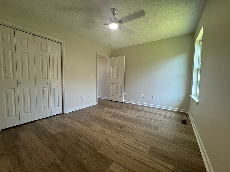 110 Koleberg Trl — Photo 12