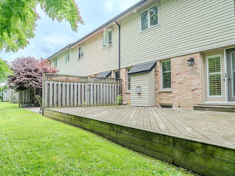 441 Stonehenge Dr #8 — Photo 28