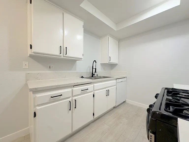 21828 Belshire Ave #15 — Photo 16
