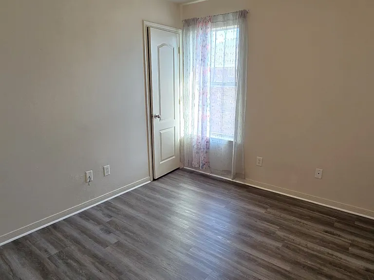 418-D Brittney 12 bdrm 3 (1)_08042026