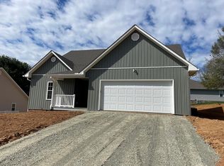 22 Water Wheel Rd, Galax, VA 24333