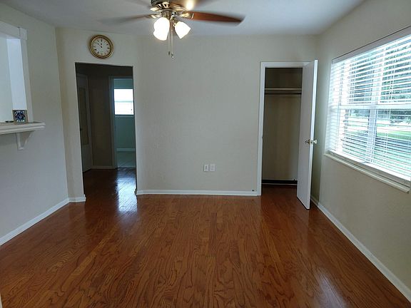 5th image of 3029 W Napoleon Ave