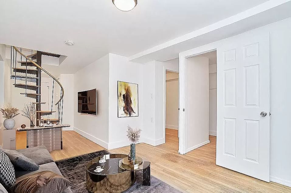 1st image of 229 E 53rd St APT 1R