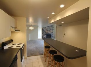 2107 Kenzie Dr, Pittsburgh, PA 15205